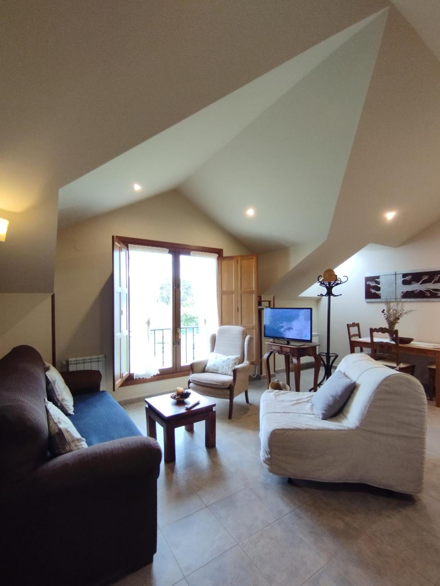 Apartamentos La Cruz de Paderne Navia Luaran gambar